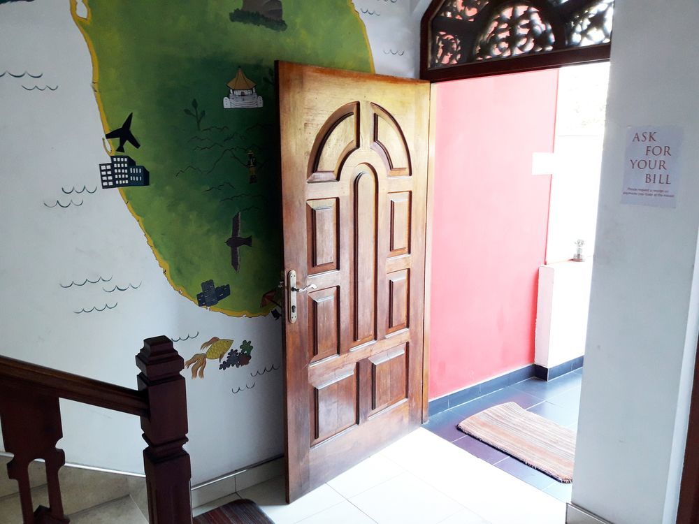 Kandy Walkers Hostel Tennekumbura Exterior photo