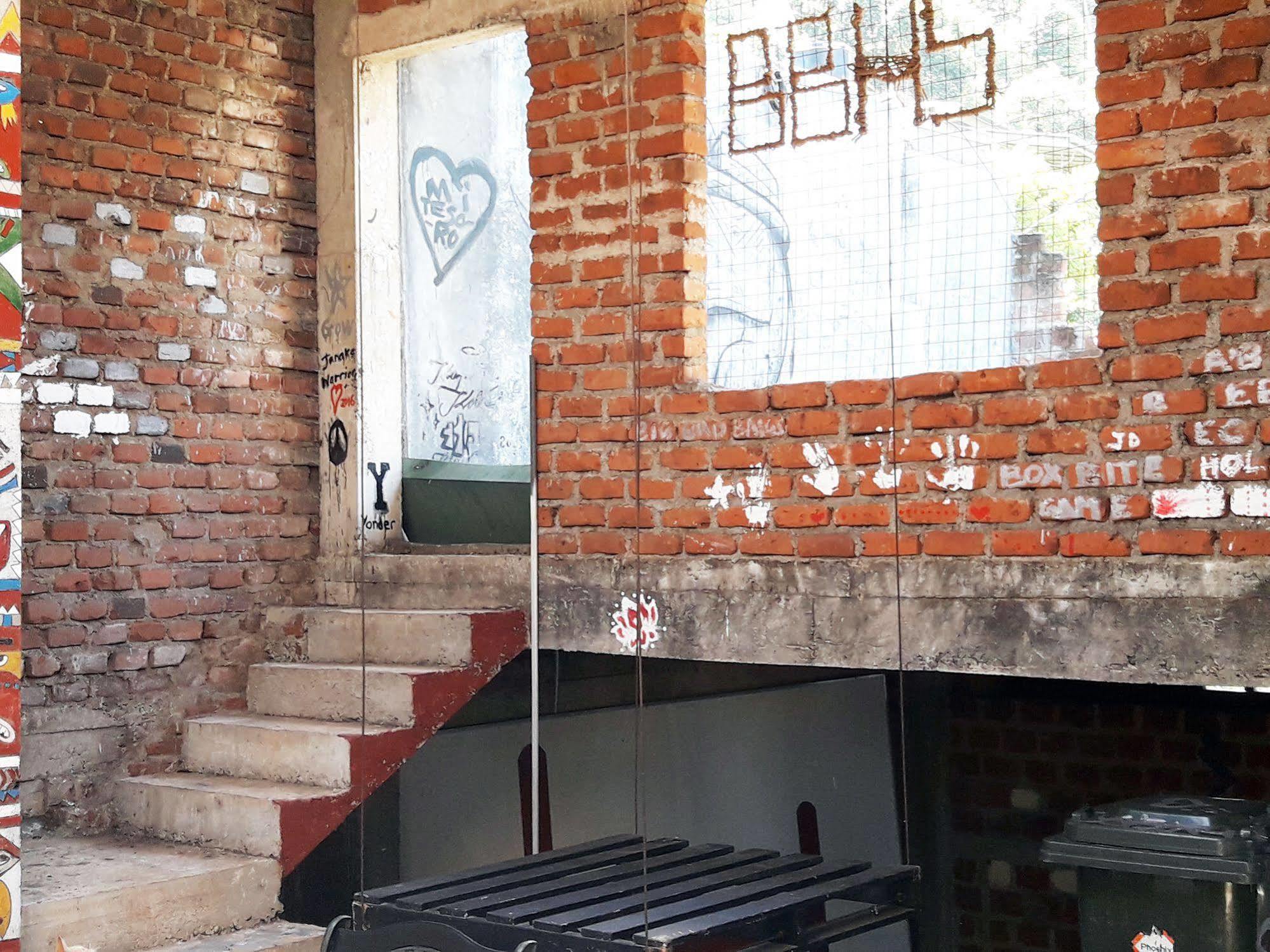 Kandy Walkers Hostel Tennekumbura Exterior photo