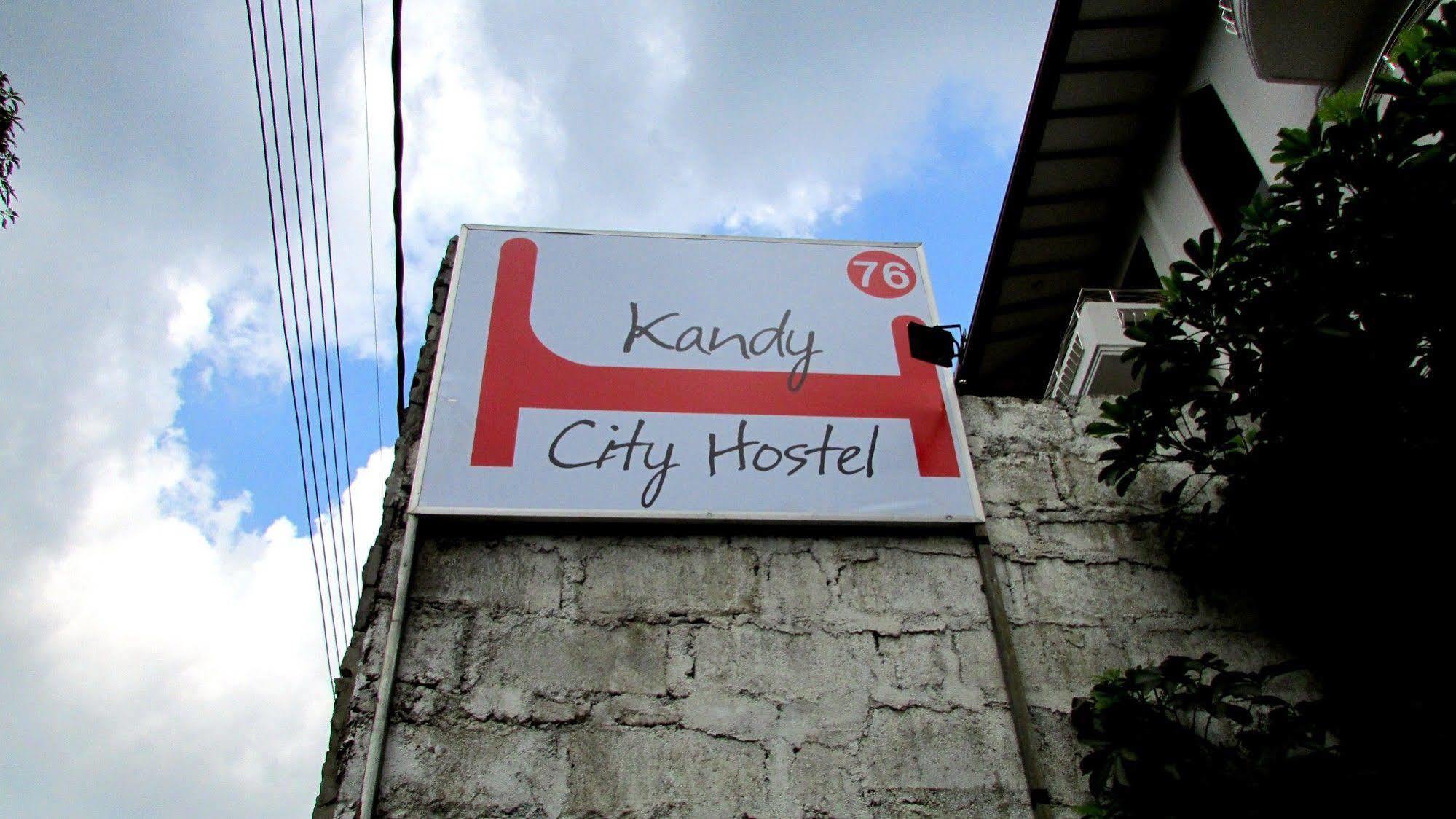 Kandy Walkers Hostel Tennekumbura Exterior photo