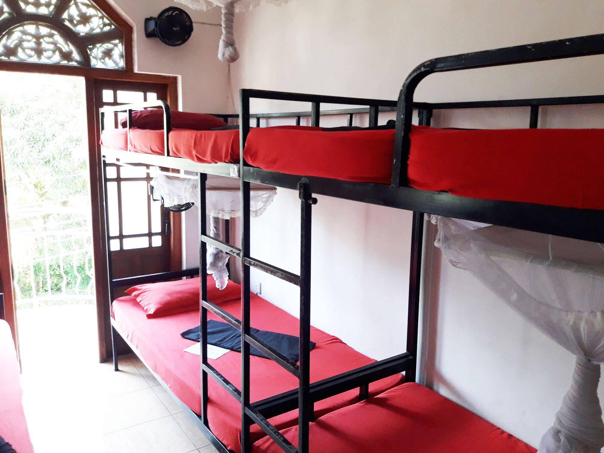 Kandy Walkers Hostel Tennekumbura Exterior photo